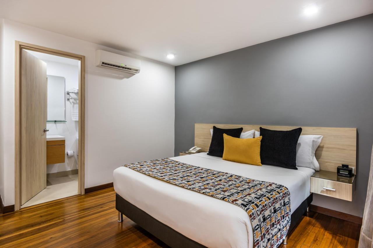 Hotel Asturias Medellin Bagian luar foto