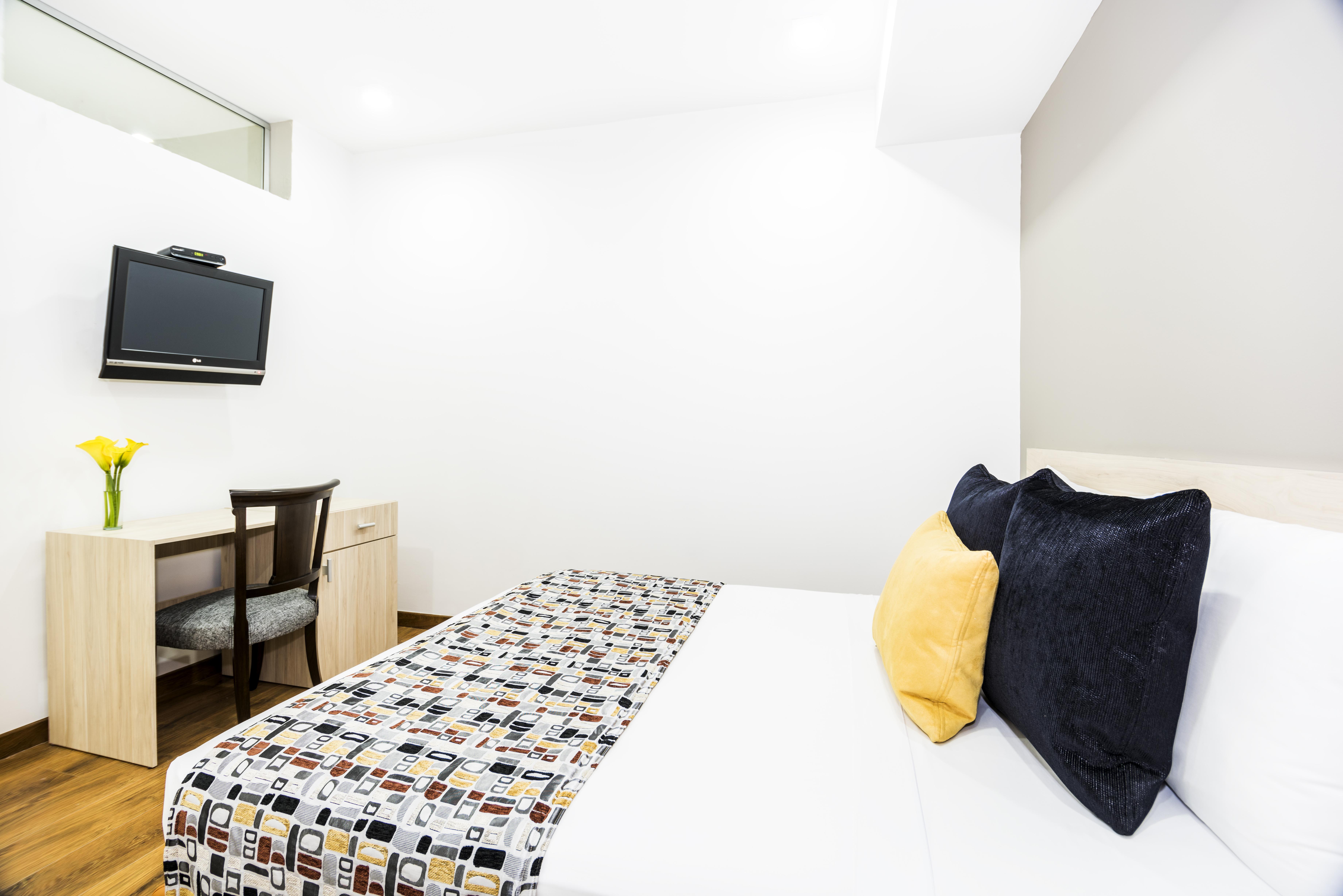 Hotel Asturias Medellin Bagian luar foto