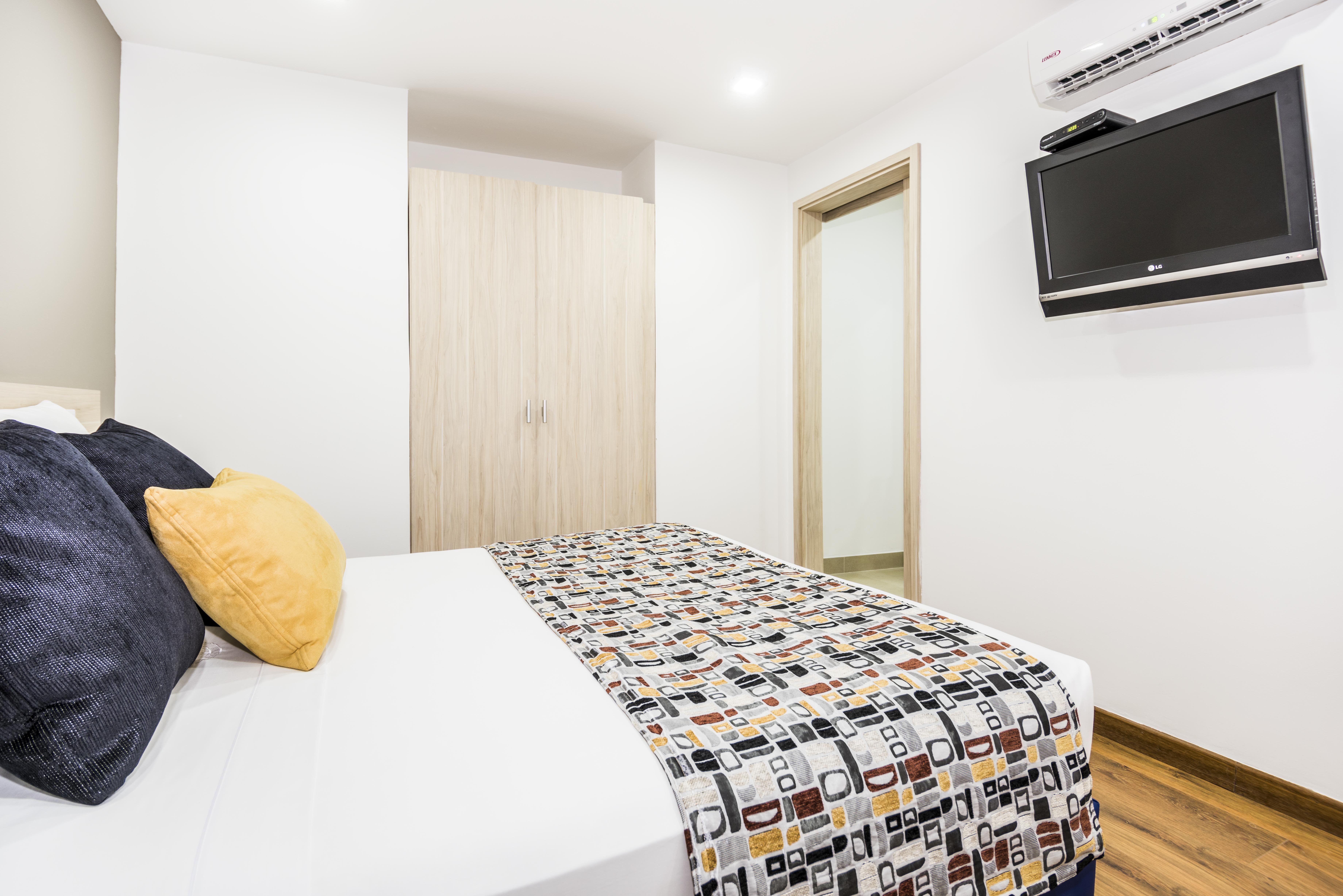 Hotel Asturias Medellin Bagian luar foto