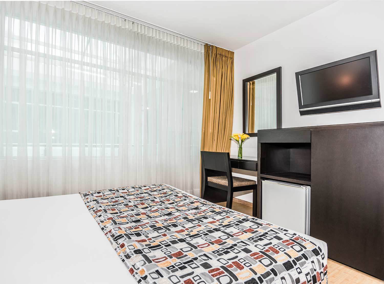 Hotel Asturias Medellin Bagian luar foto